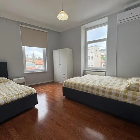 Apartment Vijecnica *