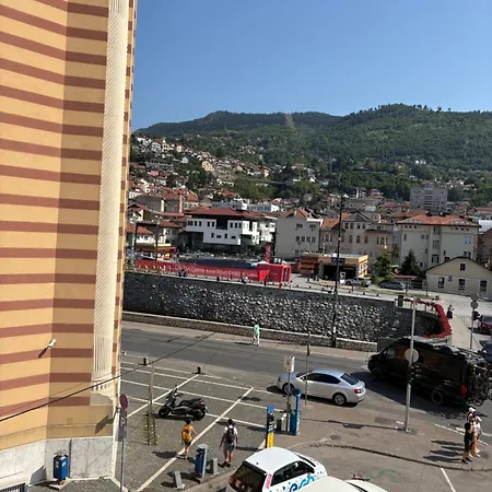 Vijecnica Apartment *