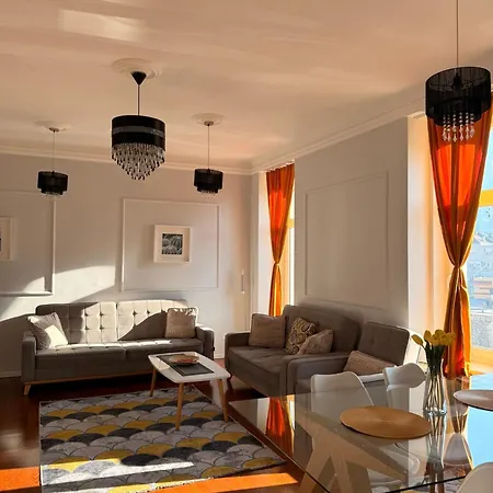 Vijecnica Apartment *